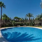 Nueva Andalucia By Costarentals - M33 דירה *
